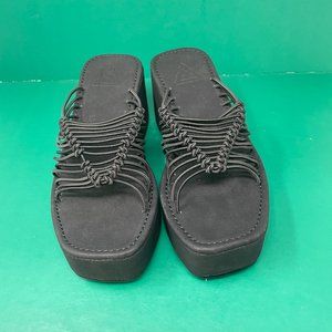 Sol Sana St. Sana | Derby Platform